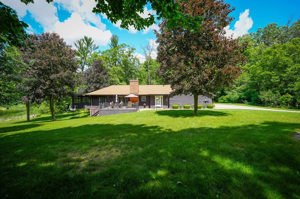 9411 Maple Hill Road Reynolds Township, MI 49329