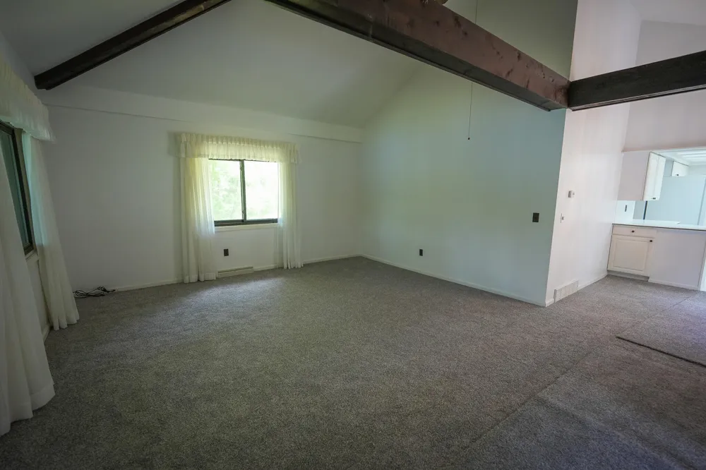 9411 Maple Hill Road Reynolds Township, MI 49329