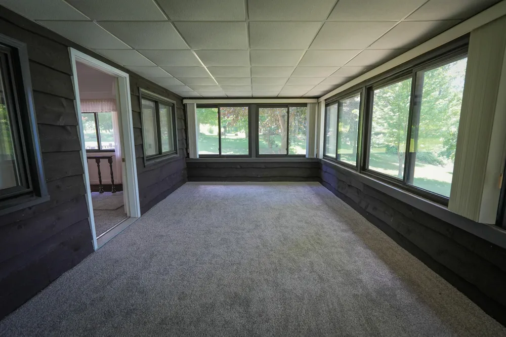 9411 Maple Hill Road Reynolds Township, MI 49329