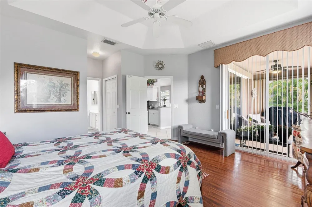 1351 HEDGEWOOD CIRCLE North Port, FL 34288