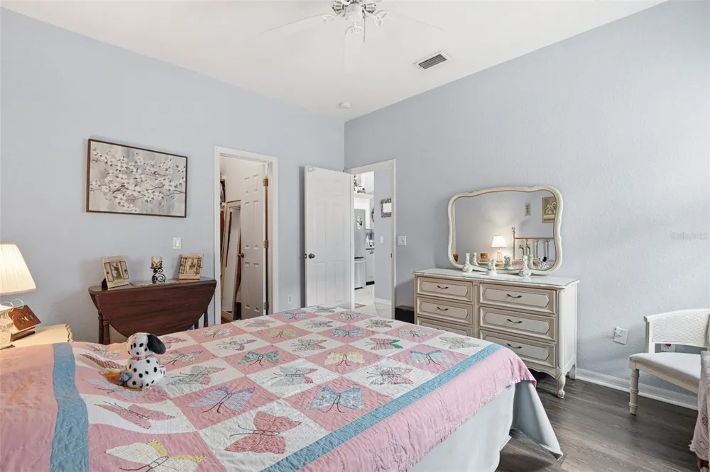 1351 HEDGEWOOD CIRCLE North Port, FL 34288