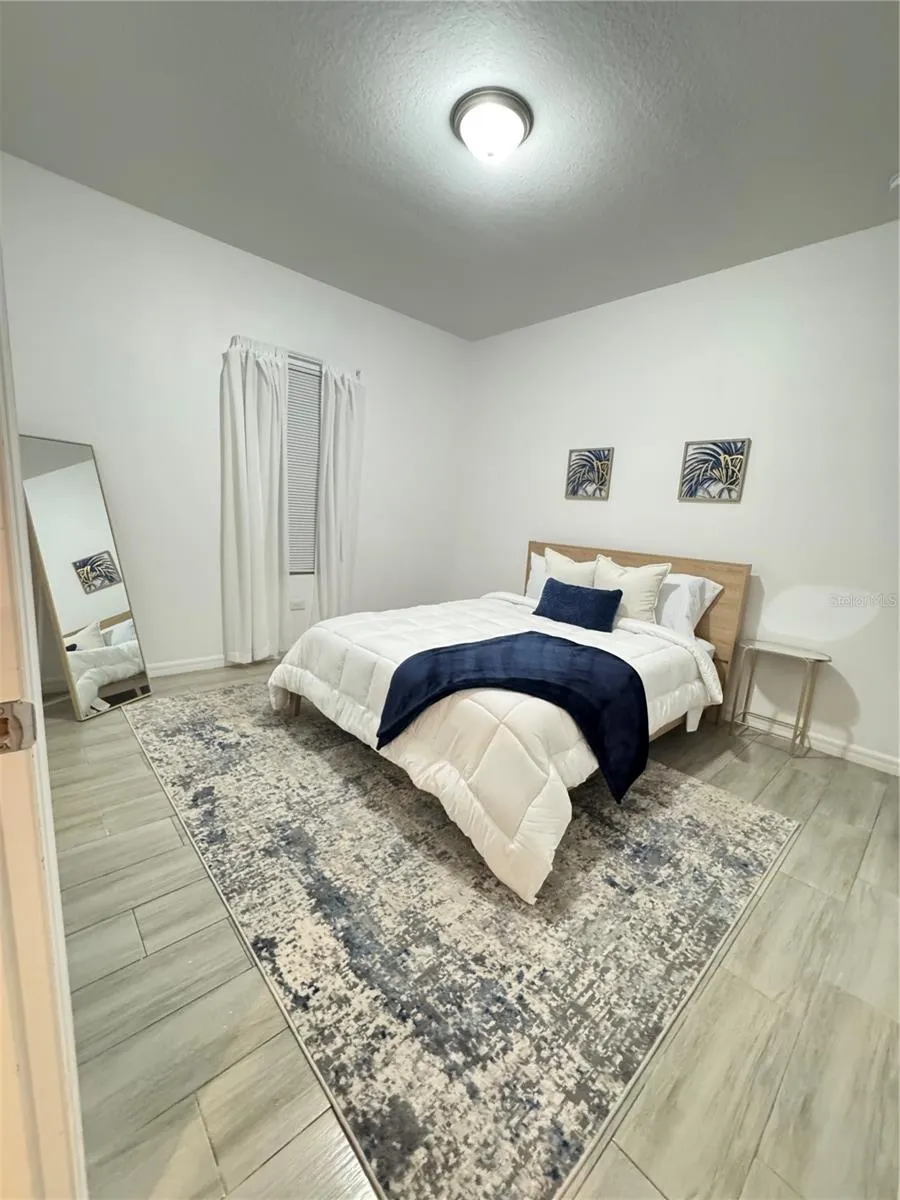 699 W KALEY STREET Orlando, FL 32805