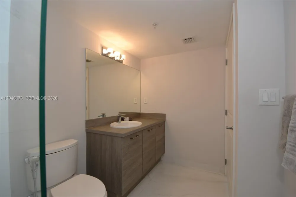 400 Sunny Isles Blvd #521 Sunny Isles Beach, FL 33160