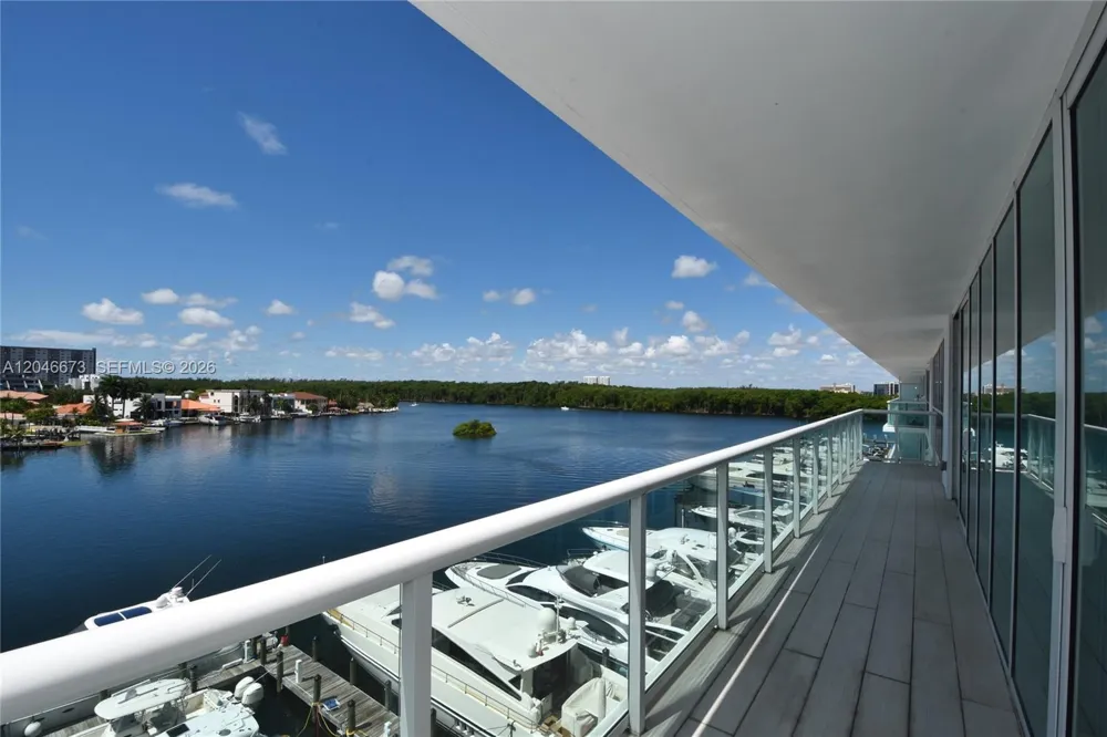 400 Sunny Isles Blvd #521 Sunny Isles Beach, FL 33160