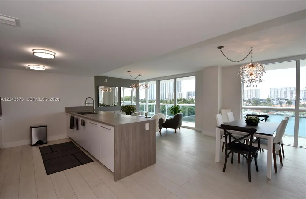 400 Sunny Isles Blvd #521 Sunny Isles Beach, FL 33160