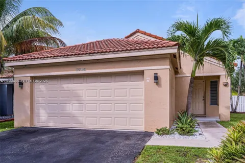 1356 Presidio Dr