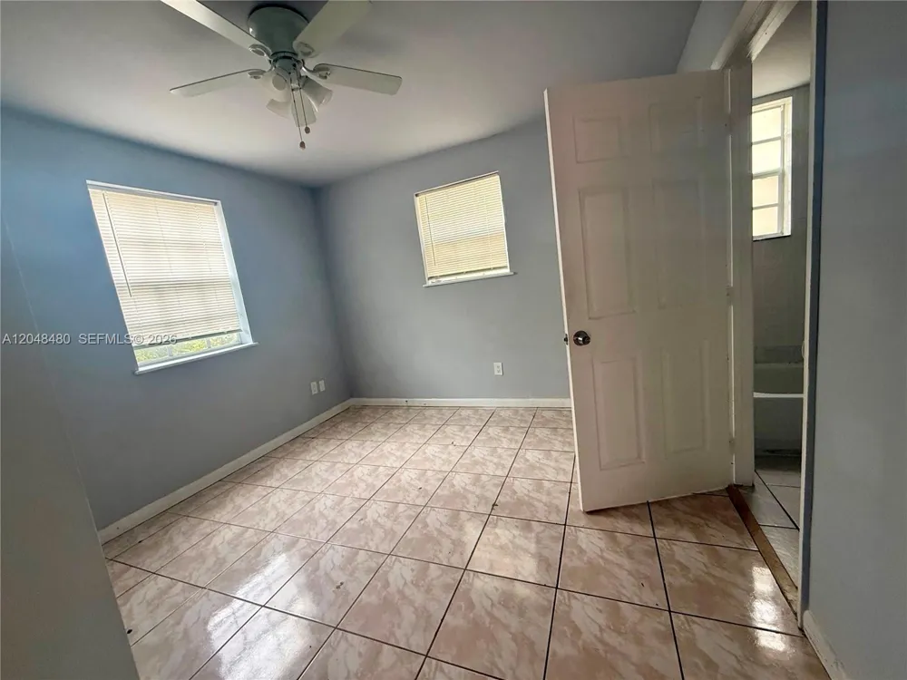 14240 NW 22nd Ave #1 Opa-Locka, FL 33054