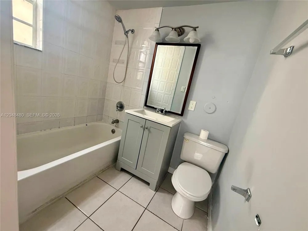 14240 NW 22nd Ave #1 Opa-Locka, FL 33054