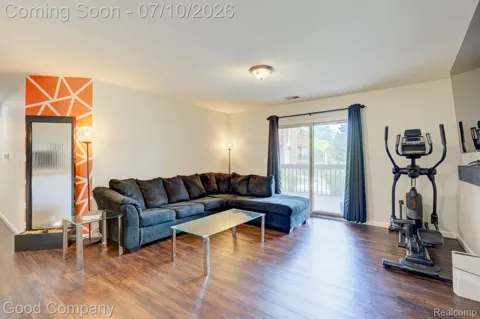 1525 Harbour Court #73