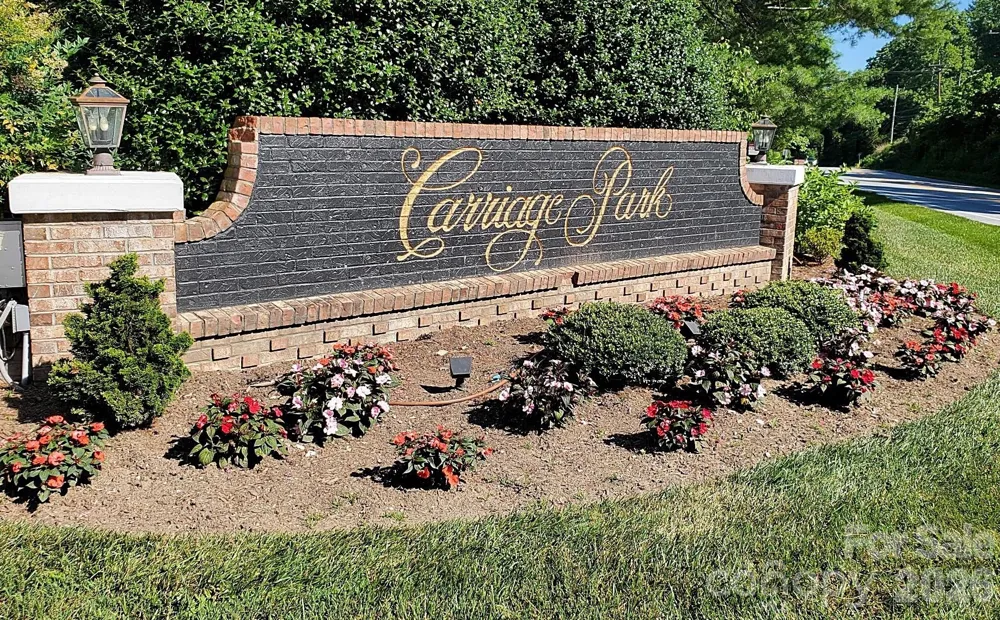 101 Wood Owl Court Hendersonville, NC 28791