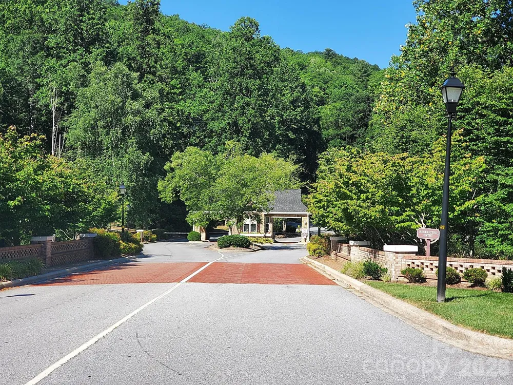 101 Wood Owl Court Hendersonville, NC 28791