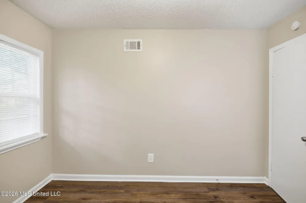 3135 Forest Glen Drive Horn Lake, MS 38637