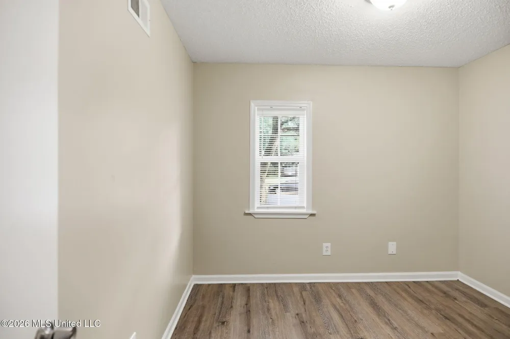 3135 Forest Glen Drive Horn Lake, MS 38637