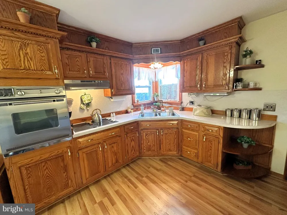 985 FAIRVIEW DRIVE Hanover, PA 17331