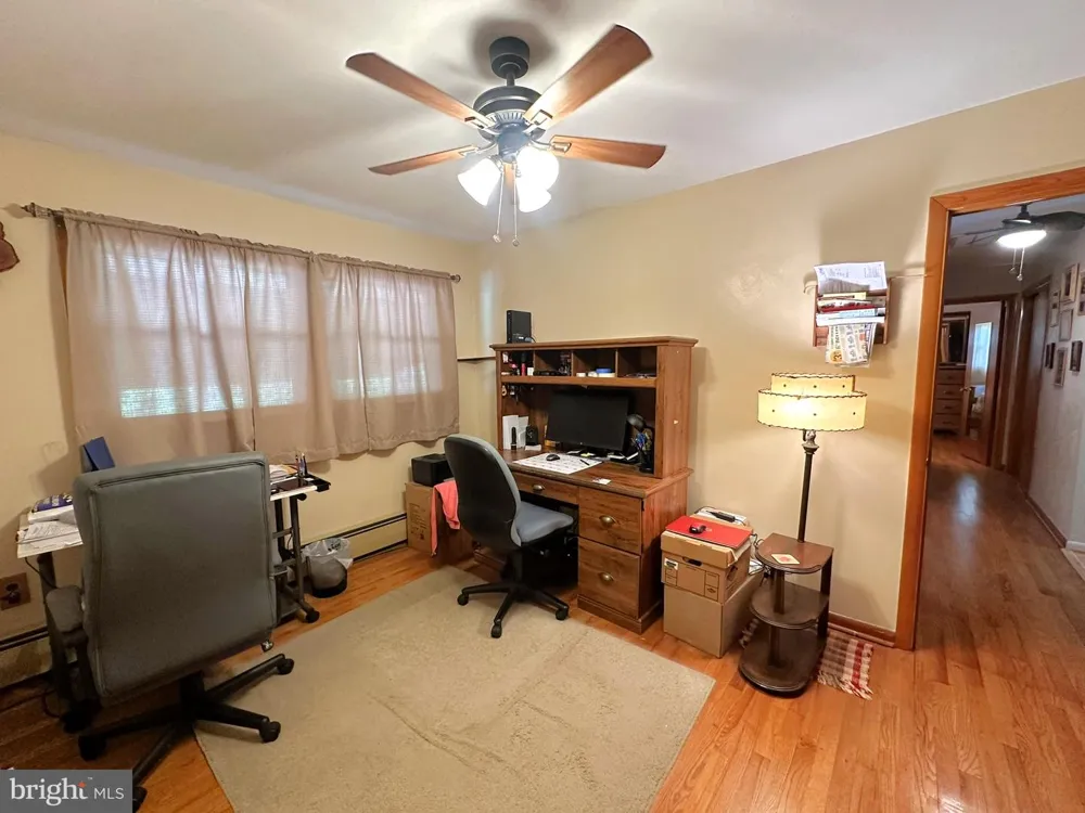 985 FAIRVIEW DRIVE Hanover, PA 17331