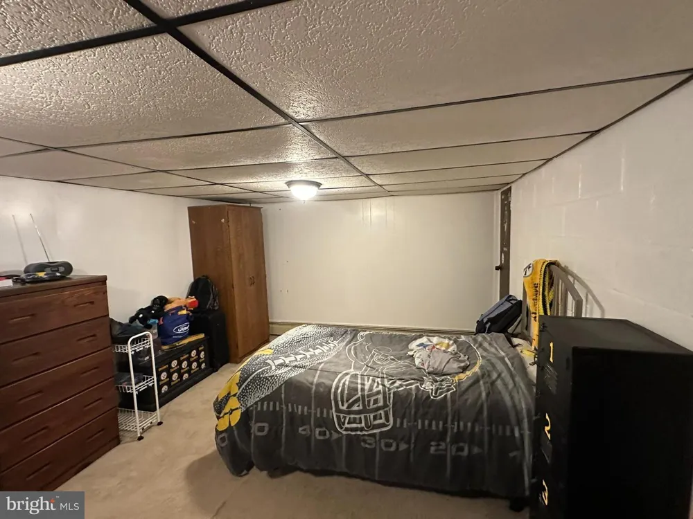 985 FAIRVIEW DRIVE Hanover, PA 17331