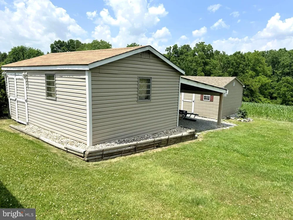 985 FAIRVIEW DRIVE Hanover, PA 17331