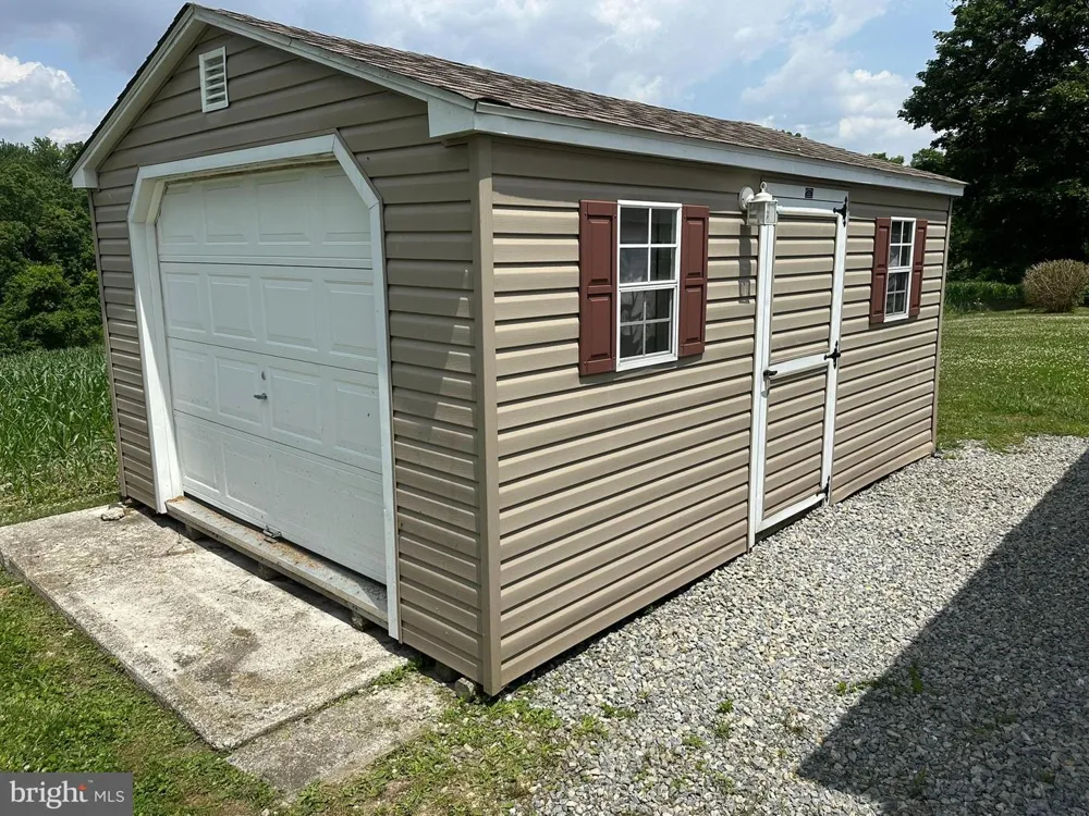 985 FAIRVIEW DRIVE Hanover, PA 17331