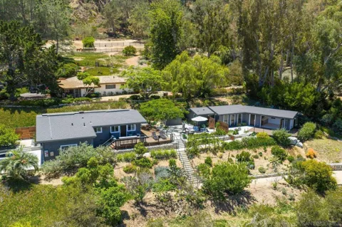 1604 San Dieguito Dr