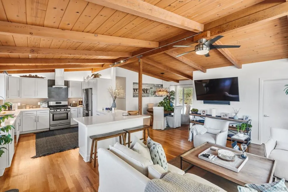 1604 San Dieguito Dr Del Mar, CA 92014
