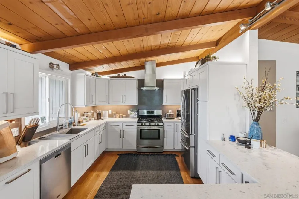 1604 San Dieguito Dr Del Mar, CA 92014
