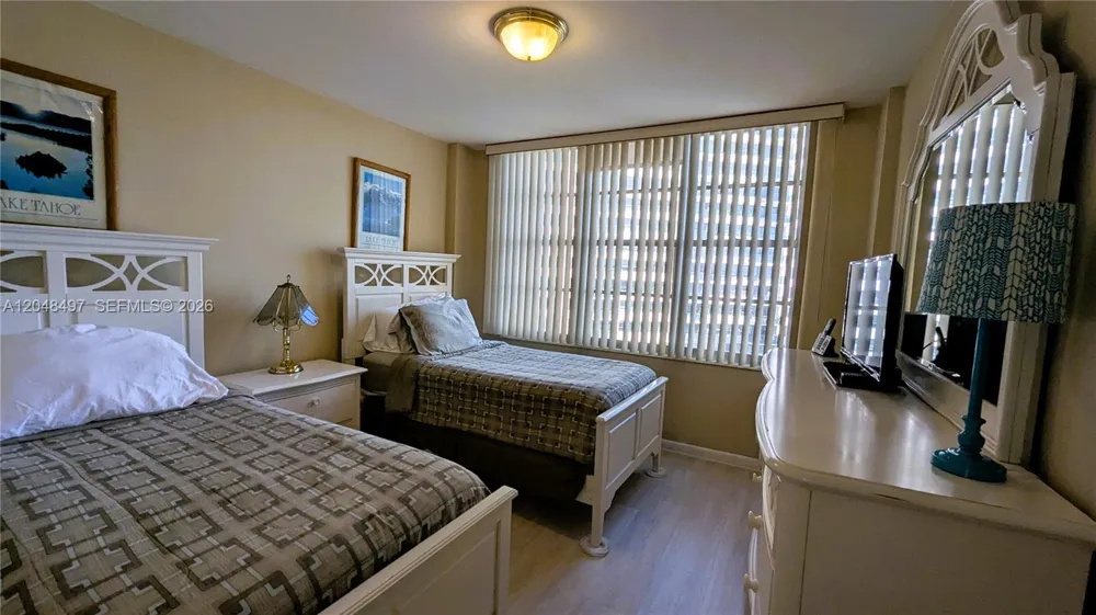 5161 Collins Ave #602 Miami Beach, FL 33140