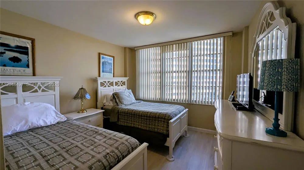 5161 Collins Ave #602 Miami Beach, FL 33140
