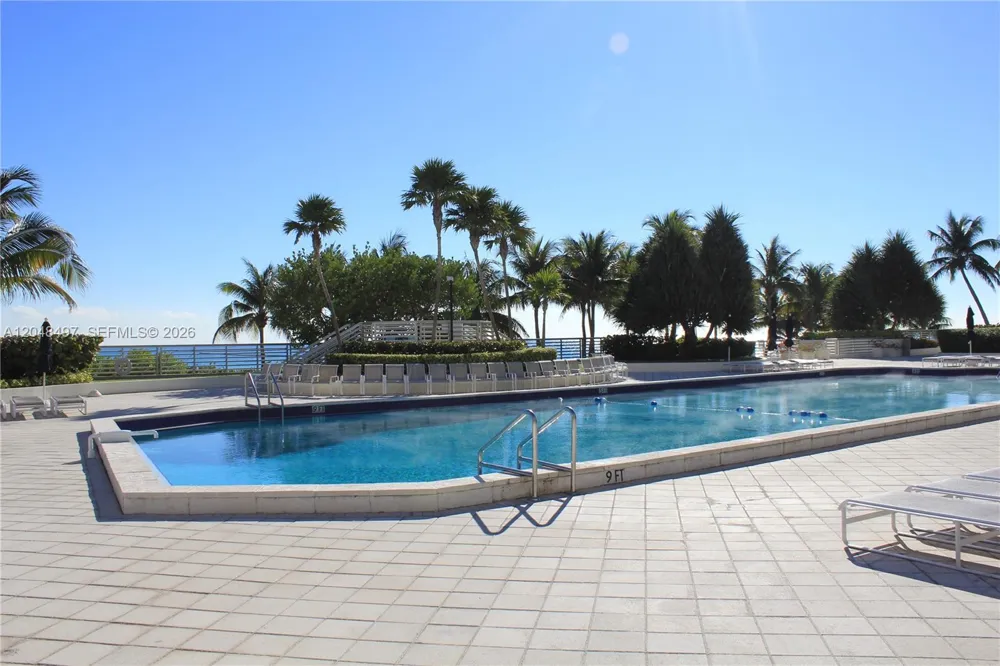 5161 Collins Ave #602 Miami Beach, FL 33140