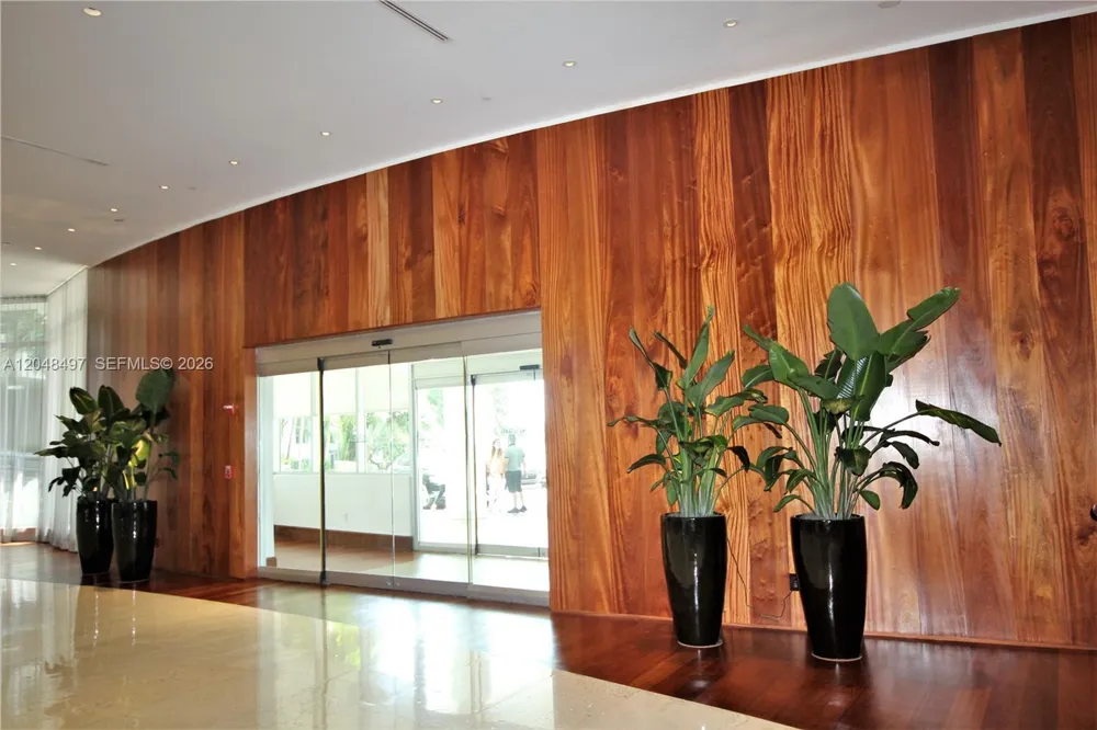 5161 Collins Ave #602 Miami Beach, FL 33140