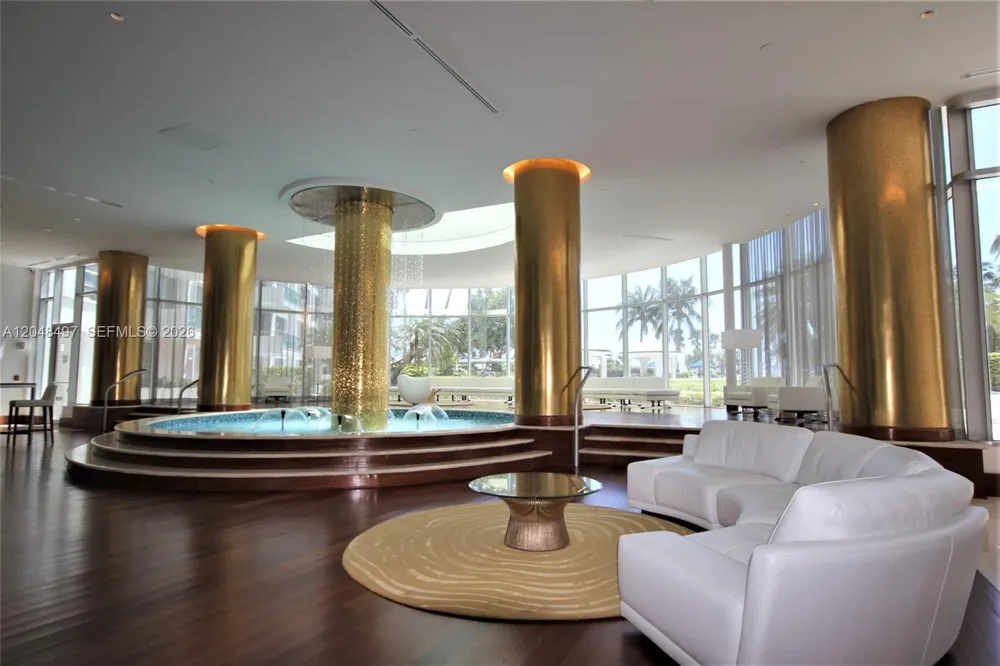 5161 Collins Ave #602 Miami Beach, FL 33140