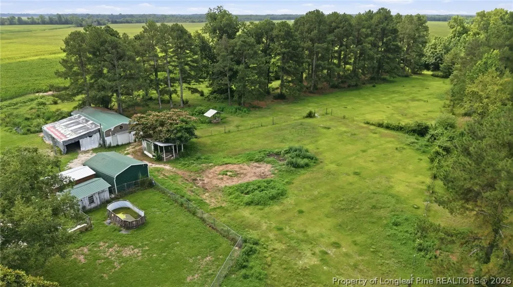 5480 Nc Highway 71 Maxton, NC 28364