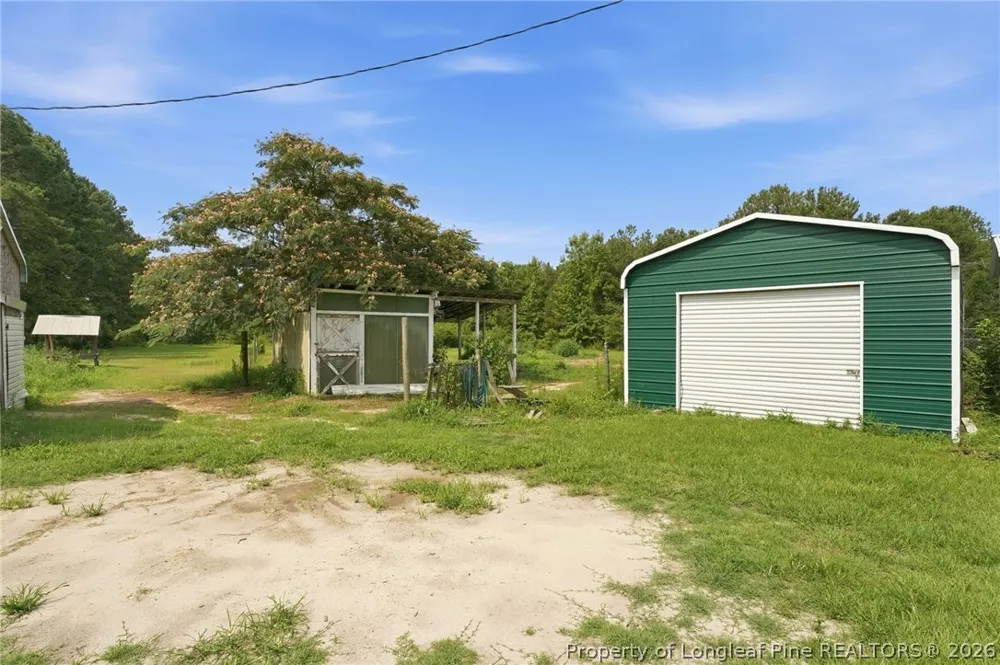 5480 Nc Highway 71 Maxton, NC 28364