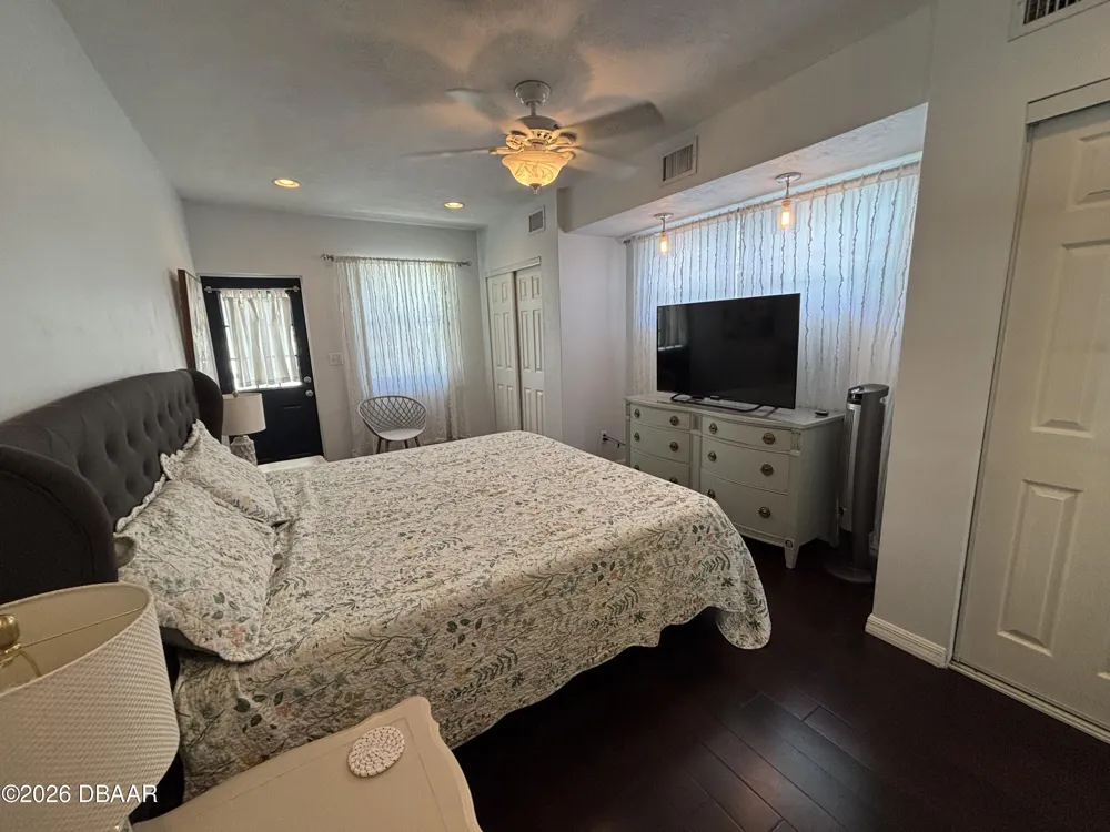 43 Warwick Avenue Ormond Beach, FL 32174