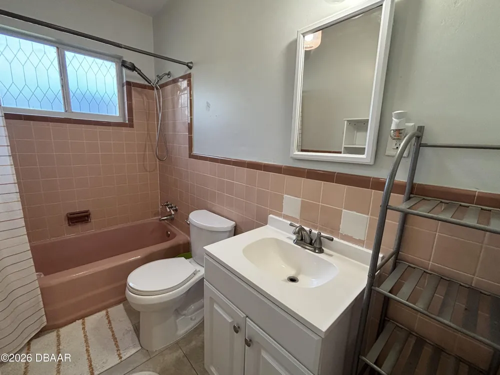 43 Warwick Avenue Ormond Beach, FL 32174