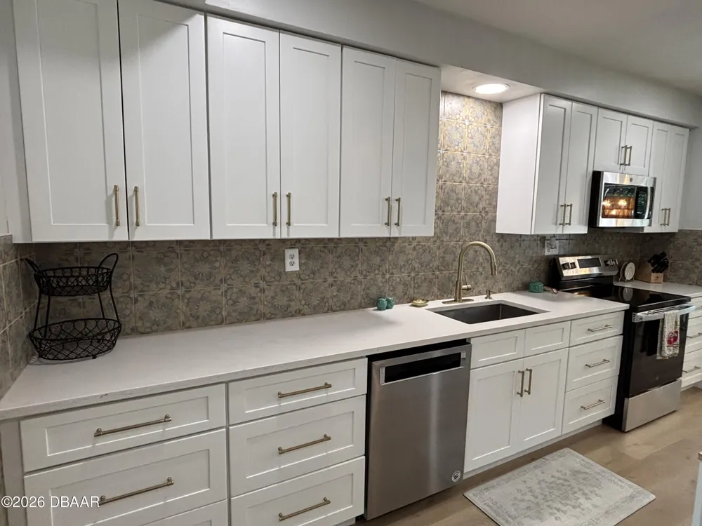 43 Warwick Avenue Ormond Beach, FL 32174