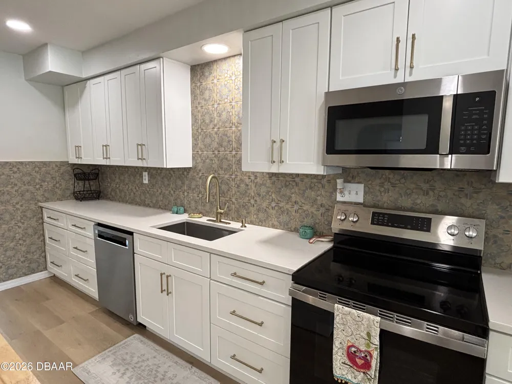 43 Warwick Avenue Ormond Beach, FL 32174