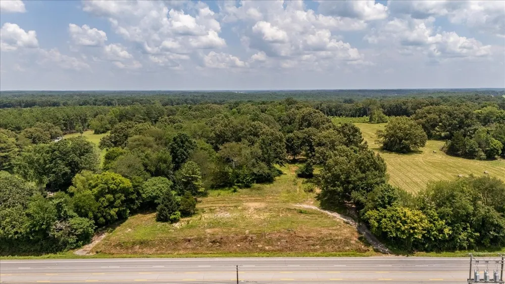 2548 Highway 43 Leoma, TN 38468