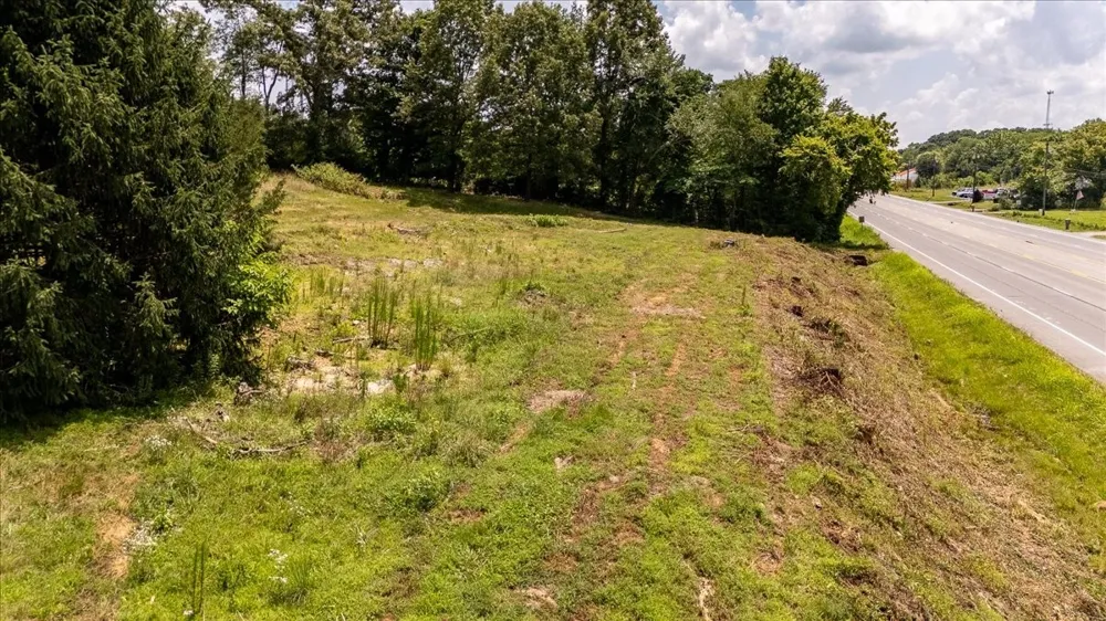 2548 Highway 43 Leoma, TN 38468