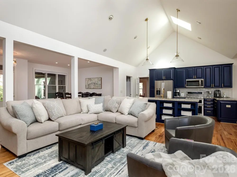 44 Gasga Court Brevard, NC 28712