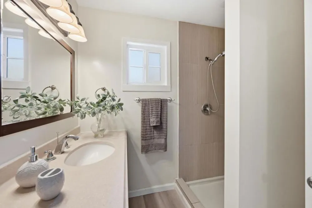 1654 D STREET Hayward, CA 94541