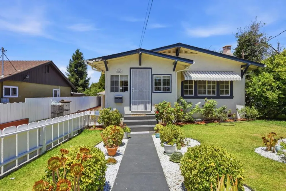 1654 D STREET Hayward, CA 94541