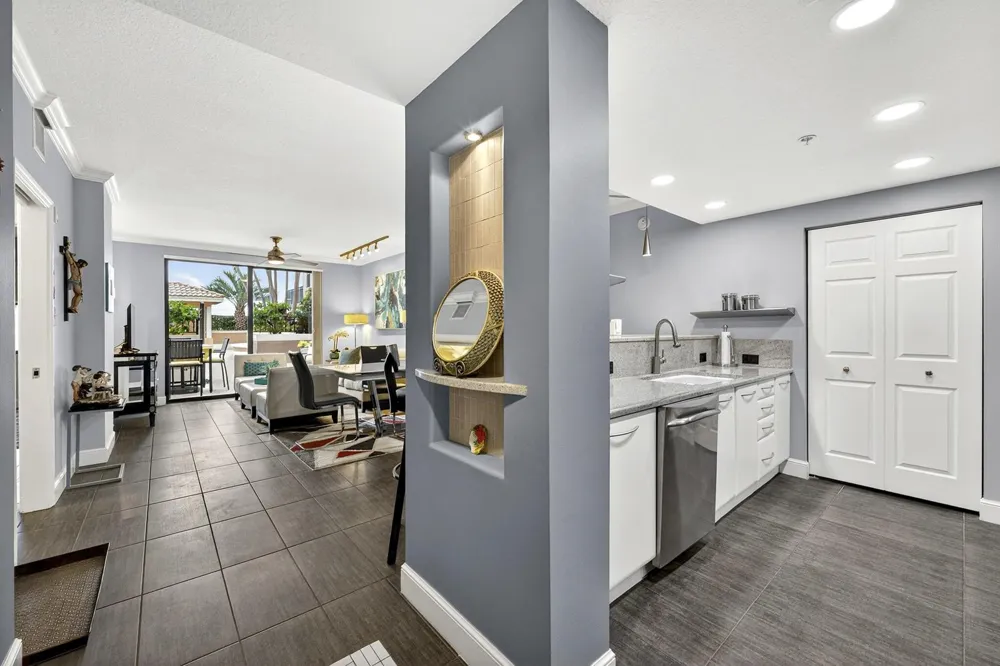 511 Lucerne Avenue #312 