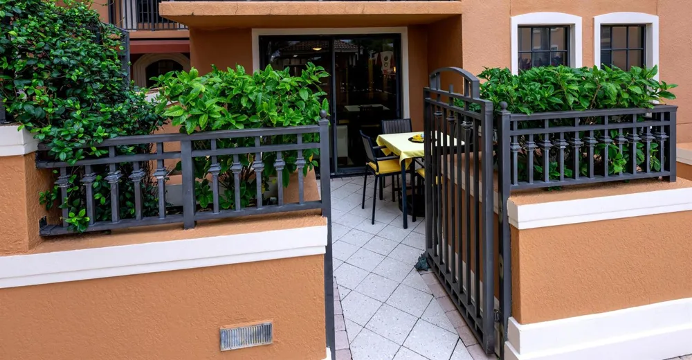 511 Lucerne Avenue #312 