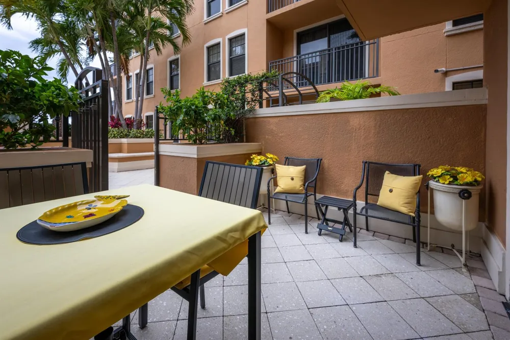 511 Lucerne Avenue #312 