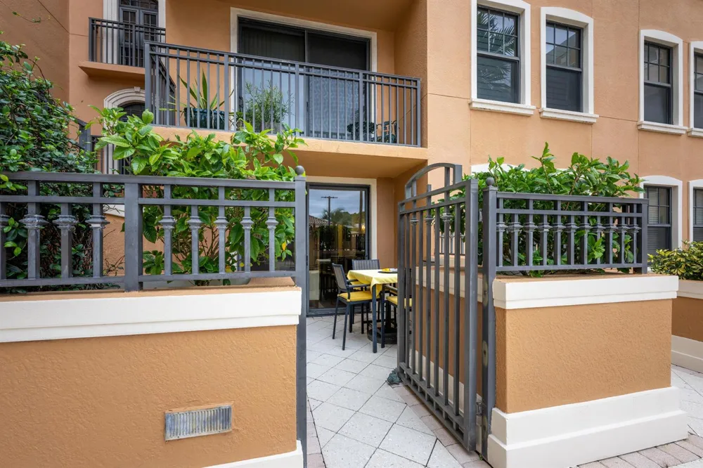 511 Lucerne Avenue #312 