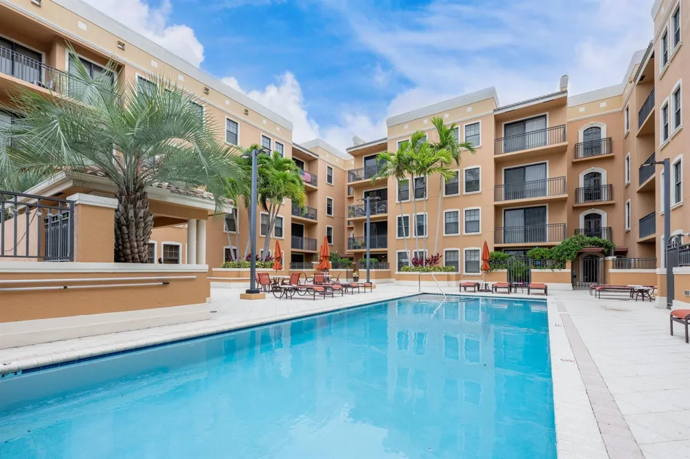 511 Lucerne Avenue #312 