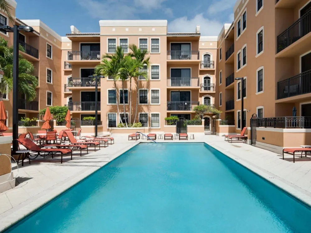 511 Lucerne Avenue #312 