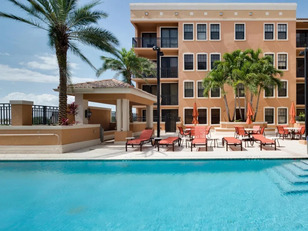 511 Lucerne Avenue #312 