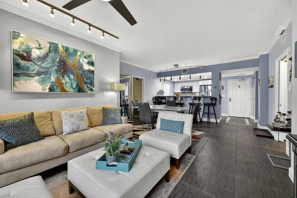 511 Lucerne Avenue #312 