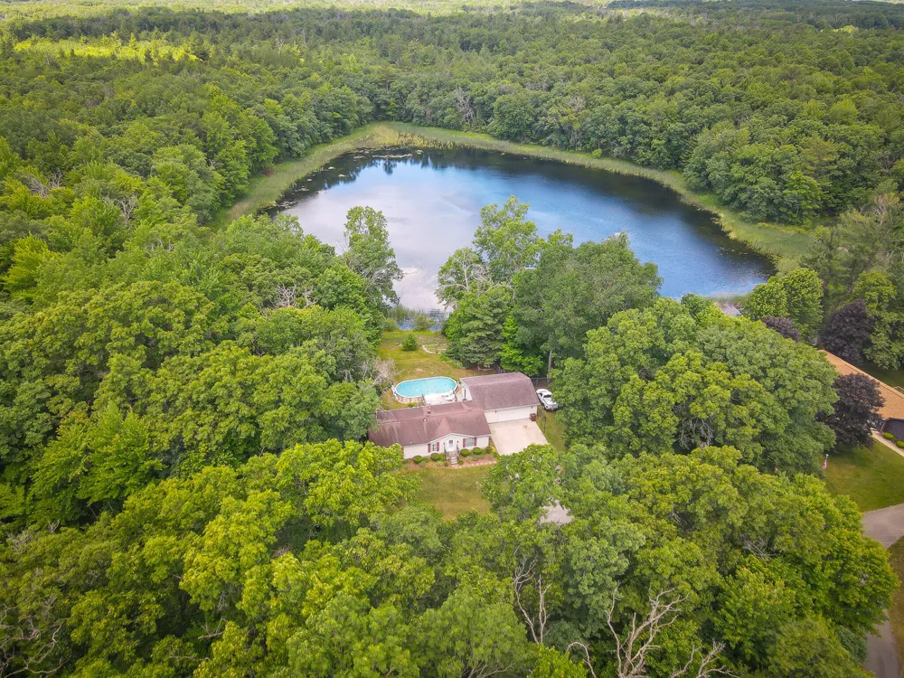 9339 Maple Hill Road Reynolds Township, MI 49329